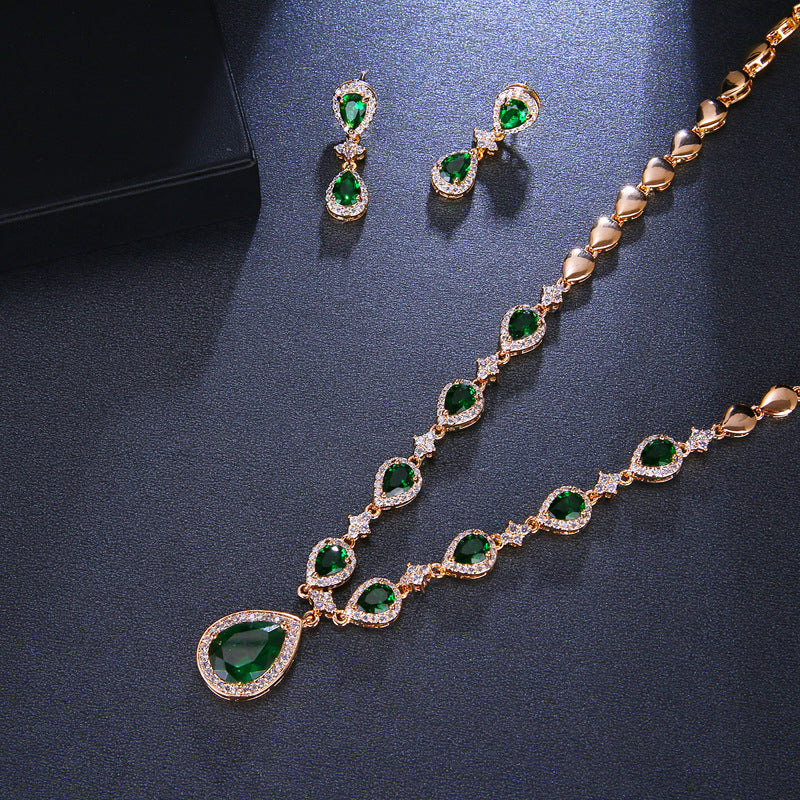 Luxurious Emerald Green Jewelry Set