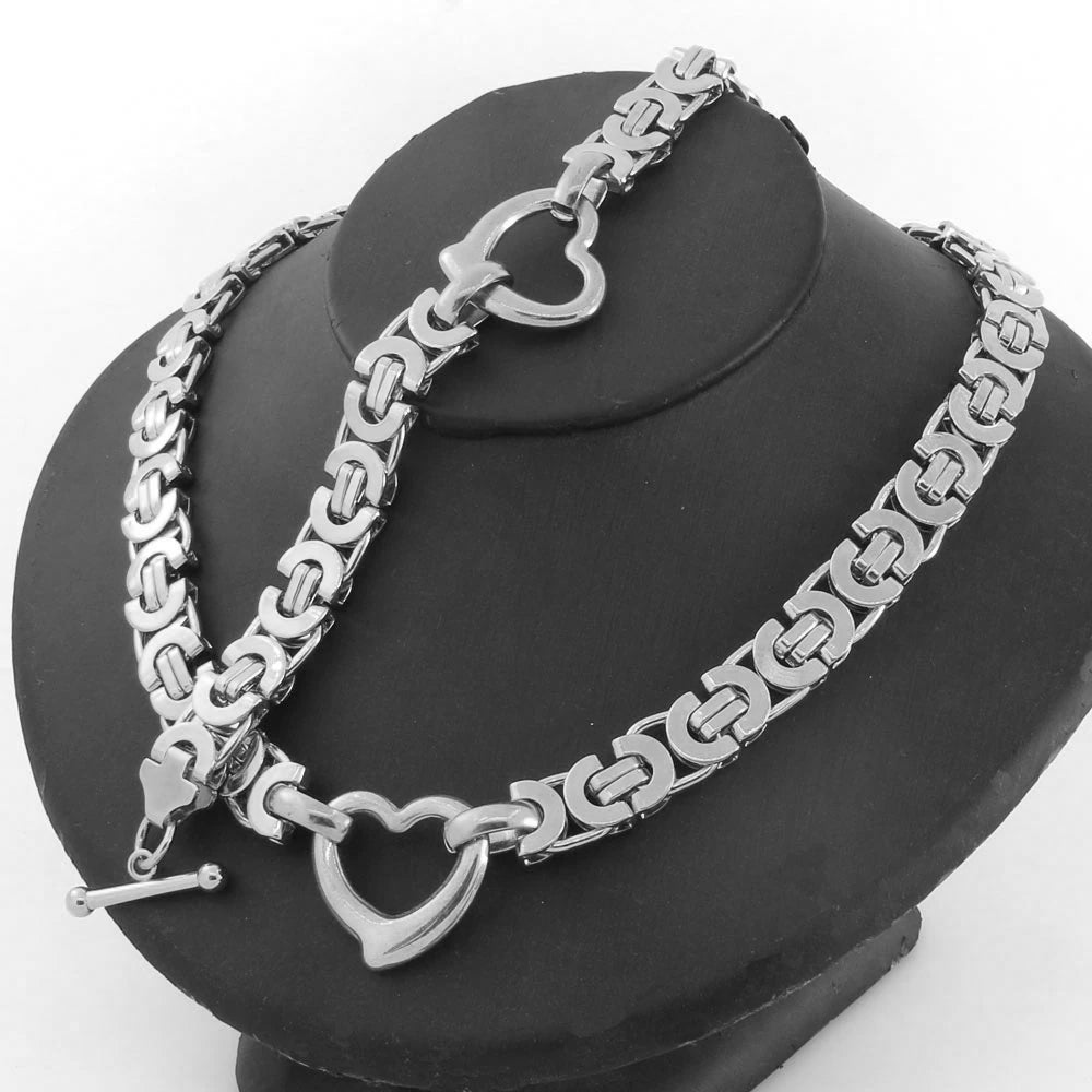 Amira Heart Toggle Clasp Jewelry Set