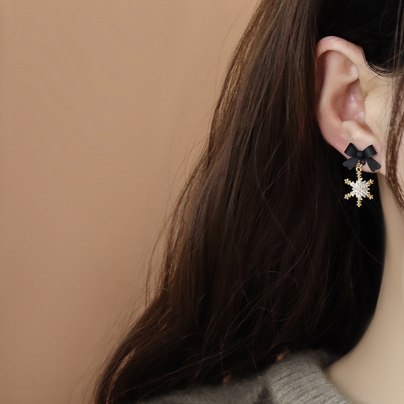 Snowflake With Bow Earrings
