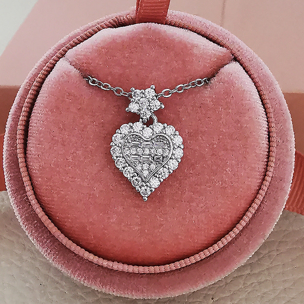 Charmante Heart Pendant Jewelry Set