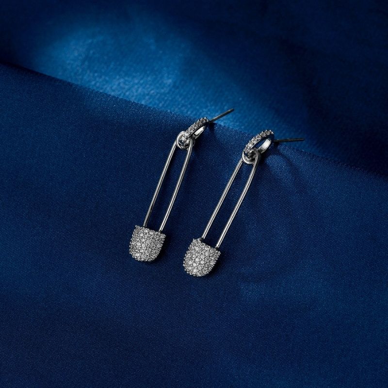 Lustrous Pin Earrings