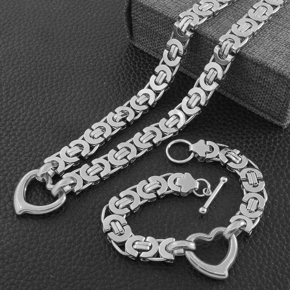 Amira Heart Toggle Clasp Jewelry Set